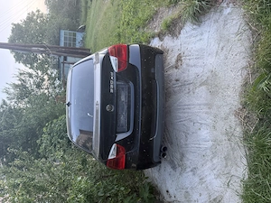 Vând BMW 330xd E90, an fabricație 2007, motor 3.0 diesel M57 de 231 CP, cutie automată și tracțiune  - imagine 9