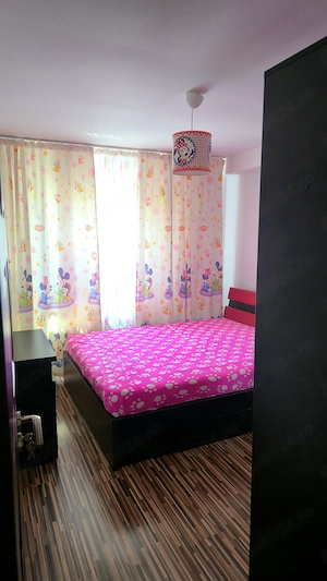 Vand apartament cu 2 camere - imagine 2