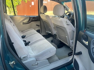 de vânzare un Opel zafira 7 locuri motor 1.8 benzina 