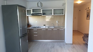 Vând apartament cu o cameră, decomandat, finisat - imagine 2