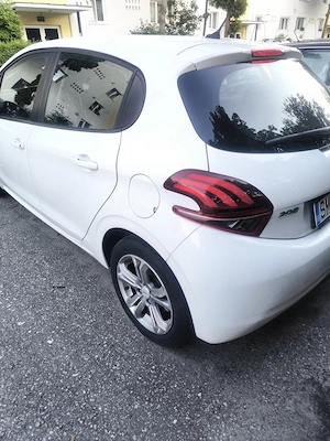 Peugeot 208 (2019)   1.5 BlueHDi (102 CP)   Doar 35.000 KM reali   2 Seturi Jante Aliaj  - imagine 7