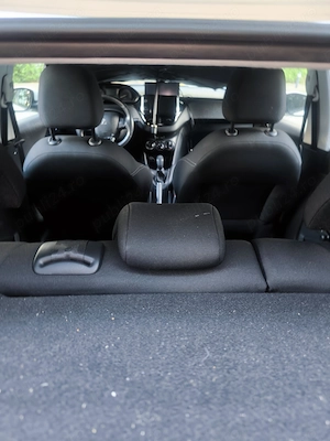 Peugeot 208 (2019)   1.5 BlueHDi (102 CP)   Doar 35.000 KM reali   2 Seturi Jante Aliaj  - imagine 8