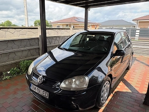 Vând VW Golf 5 1.6 FSI 115 CP