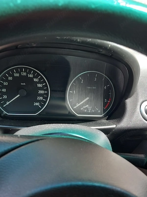 BMW Seria 1. 2.0 diesel - imagine 7