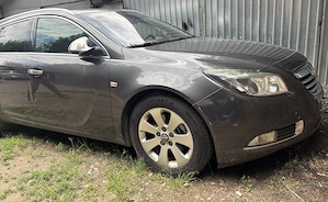 Dezmembrez Opel Insignia 2.0 Diesel 2010