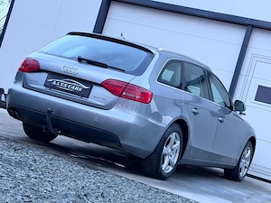 Audi A4 B8 2.0TDI  Navi Bi-Xenon Posibilitate rate fixe Transport gratuit - imagine 2