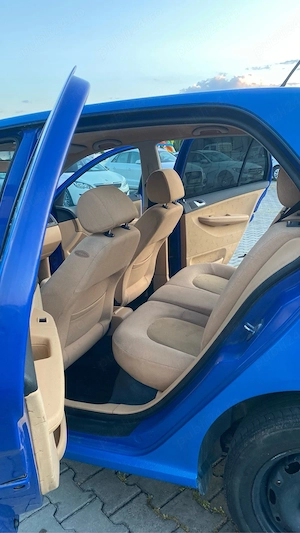  koda Fabia 1.4 Benzină (101 CP)   Interior Deosebit Crem Bej - imagine 4