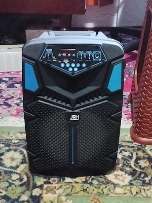 Vând boxă portabilă 