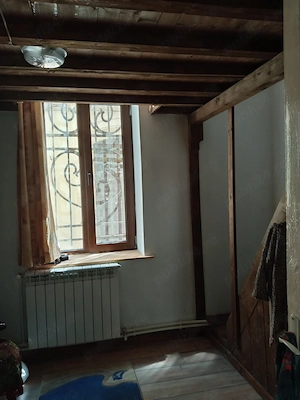 Vând apartament 3 camere ultracentral la vila - imagine 3