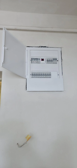 Electrician calificat cu experiență  - imagine 2