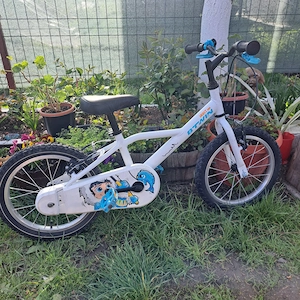 Vând bicicleta 16 ",in stare buna de funcționare.