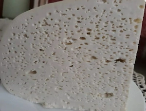 Caș, brânză, telemea si lapte de oaie