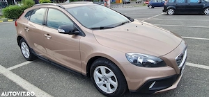 Volvo V40 Cross Country D2   automat  diesel   Cross Country   133.948 km-9.990 EUR ușor negociabil