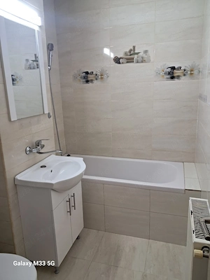 Închiriez apartament cu 2 camere - imagine 5