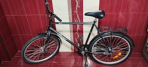 Bicicletă Mirage City 5 cu roți de 26 inch folosită de câteva ori