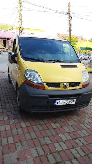 Vând Renault trafic 