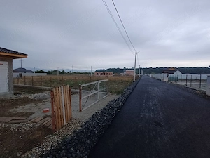 Teren intravilan 607 mp la 5 km de Tg Jiu - imagine 2