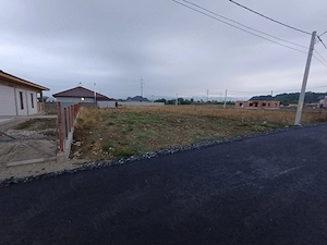 Teren intravilan 607 mp la 5 km de Tg Jiu - imagine 3