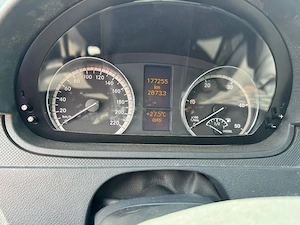 Vand Mercedes Vito 2.2 diesel - imagine 2