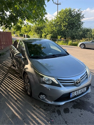 Toyota Avensis - imagine 5