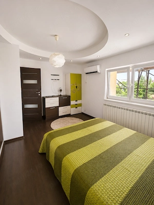 Proprietar, vand apartament 3 camere, mobilat si utilat, zona Unirii   Hala Traian   Calea Calarasil - imagine 2