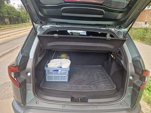 Persoană fizică vând Dacia Duster Extreme 2025 4X4 130TCE 28500km stare excelentă - imagine 8