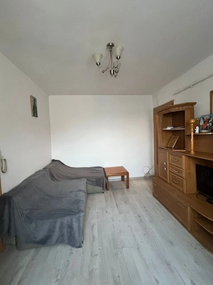 Vând apartament Filiași 