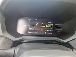 Persoană fizică vând Dacia Duster Extreme 2025 4X4 130TCE 28500km stare excelentă - imagine 6