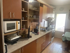 Apartament cu trei camere și garaj - imagine 7