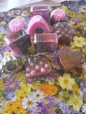  Răsfață-ți pielea cu o îngrijire naturală și elegantă! Create special pentru a oferi prospețime de 