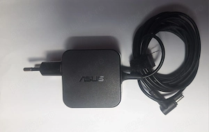 încărcător original Asus pentru laptop, modelul ADP-33AW C