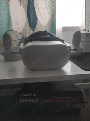Vând vr meta quest 2