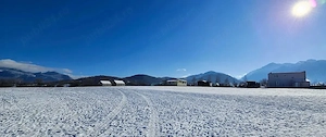 Teren cu panorama superba si parau - imagine 3