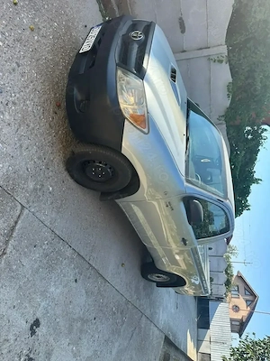 Vind Toyota Hilux, 4x2, 2007,2locuri 5450 eur -2bucatioo - imagine 5