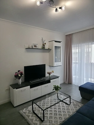 Apartament trei camere - imagine 2