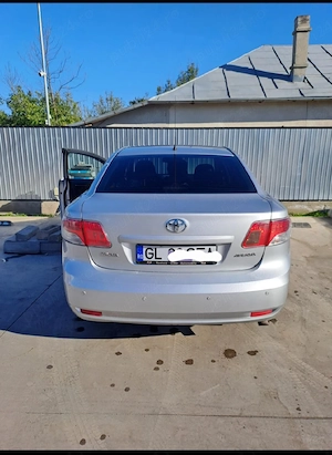 Vând Toyota Avensis - imagine 2