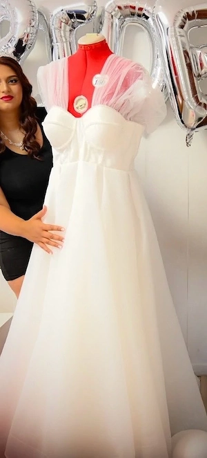vand rochie de mireasa 