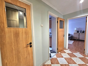 Apartament  3 camere drumul taberei - imagine 2