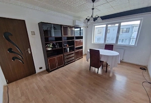 Apartament cu 2 camere la etajul 4