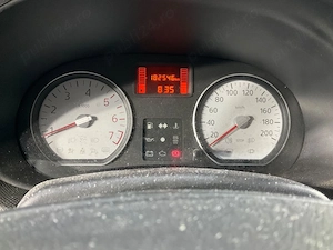 Vand Dacia Sandero 1.5dci an 2011 - imagine 3