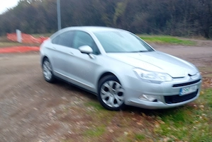 Citroen C5,motor 2l,suspensie hydractive  - imagine 4