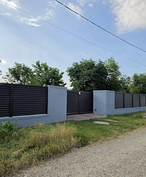 Vând casă locuibila