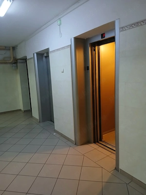 3 camera Bucuresti Campie Libertati - imagine 2
