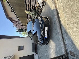 Toyota Corolla Hybrid an 2022 cu Raport Car Vertical 