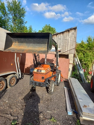 Tractor Kubota - imagine 3