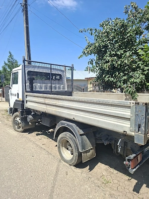 Firma de construcții vinde Nissan. - imagine 4