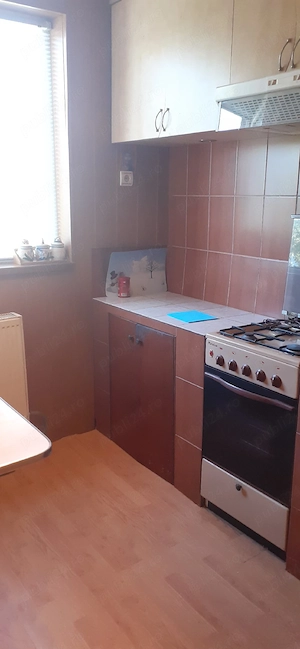 vând apartamemt - imagine 4