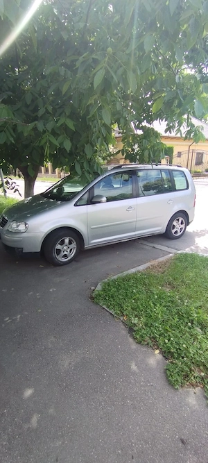 VW Touran 2005 1.6 benzină + gpl - imagine 3
