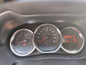 Dacia Duster 2015, 1.5 dci 4x4 - imagine 9