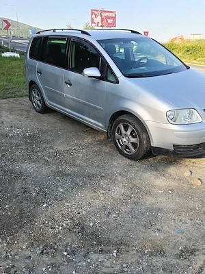Vand touran 19 ,105cp ,an 2005 ,7 locuri